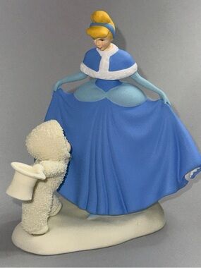 Disney Snowbabies 'Dancing Near Midnight' Cinderella figurine Christmas